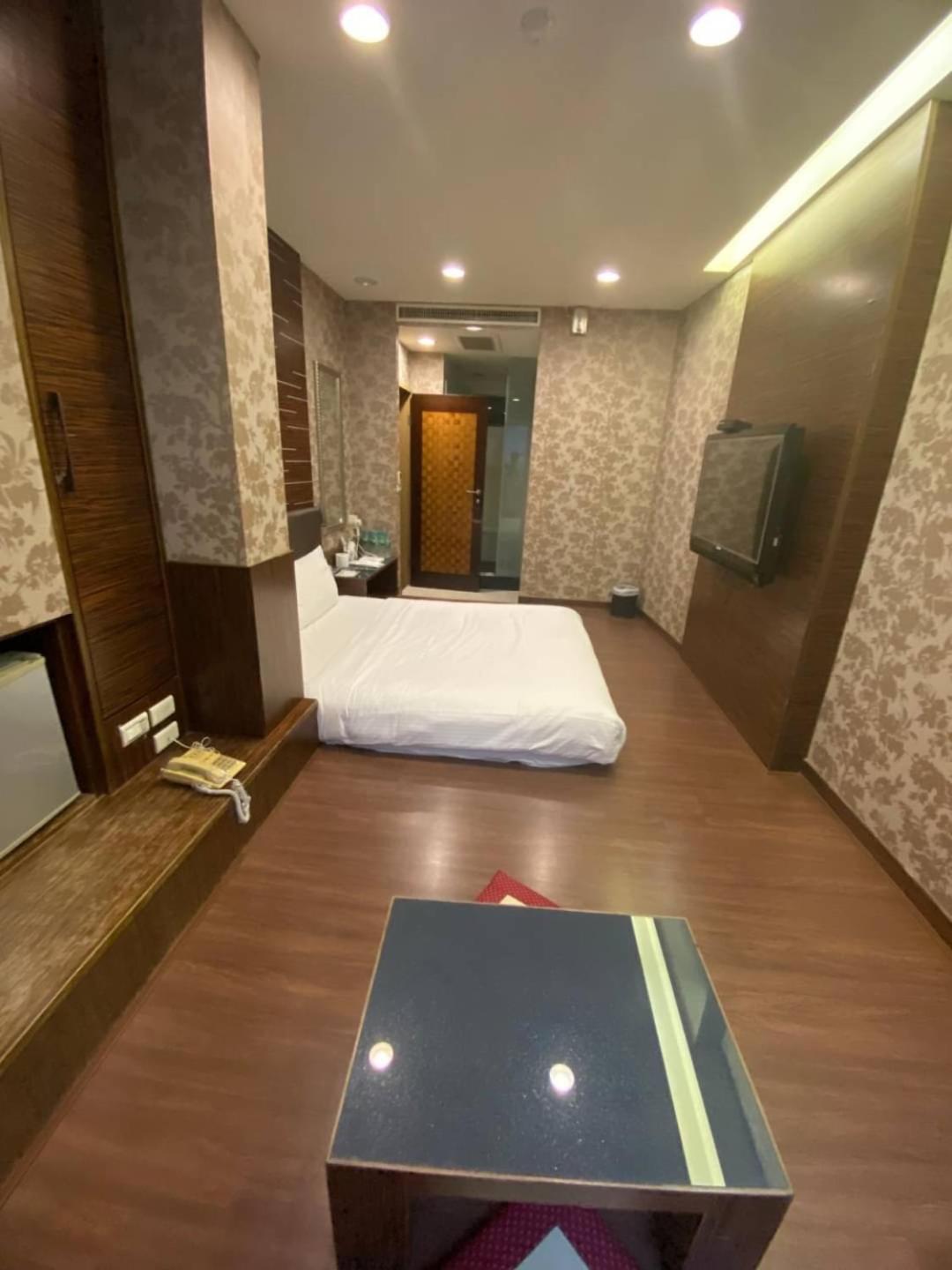 Love Hotel Pingtung Exterior foto